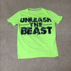 Green old navy t shirt